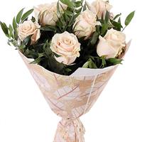 Bouquet of 7 cream roses