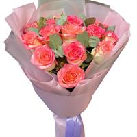 Bouquet of 15 roses with fragrant eucalyptus