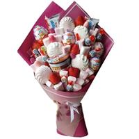 A bouquet of marshmallows, pasta Nutella and strawberries