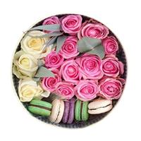Composition with roses and macaroons