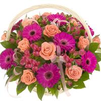 Basket with roses, gerberas and alstromeria