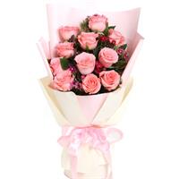 Delicate bouquet of 11 roses
