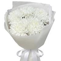 Букет из больших хризантем