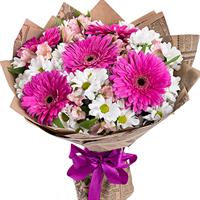 Bright bouquet of chrysanthemums and gerberas