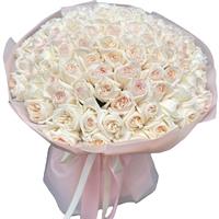 Розкішний букет з 101 білої піоноподібної троянди
