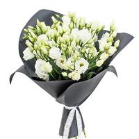 Bouquet of  white eustoma