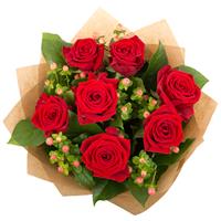 7 шикарных красных роз