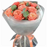 Яскравий букет із 9 троянд Кахала
