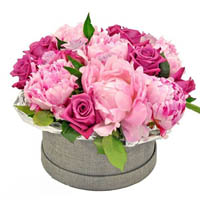 Box with peonies and roses