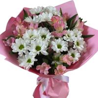 Delicate bouquet of chrysanthemums and alstroemerias