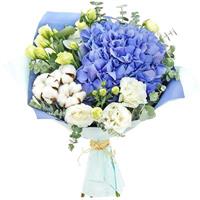 Bouquet of hydrangea and eustoma