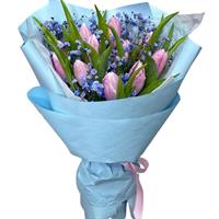 Gentle bouquet of 11 tulips and gypsophila