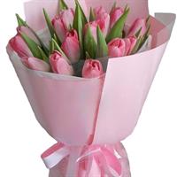 Gentle bouquet of 15 pink tulips
