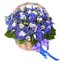 Basket with cornflowers and eustomams